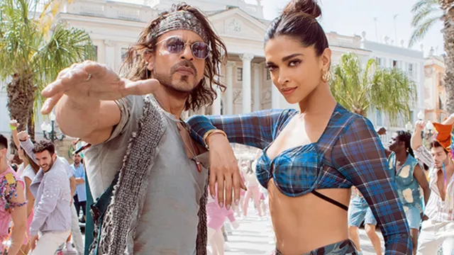 shah-rukh-khan-had-knee-injury-during-shooting-of-jhoome-jo-pathaan-song-bosco-martis-says-he-was-in-pain